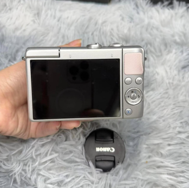 Camera Can EOS M100 Cameras-And-Accessories